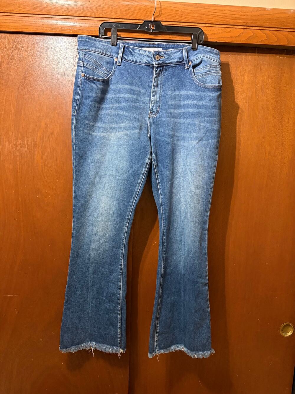 KanCan for Maurice's Women's 18 Cropped Flare Jeans Frayed Hem Stretch Denim